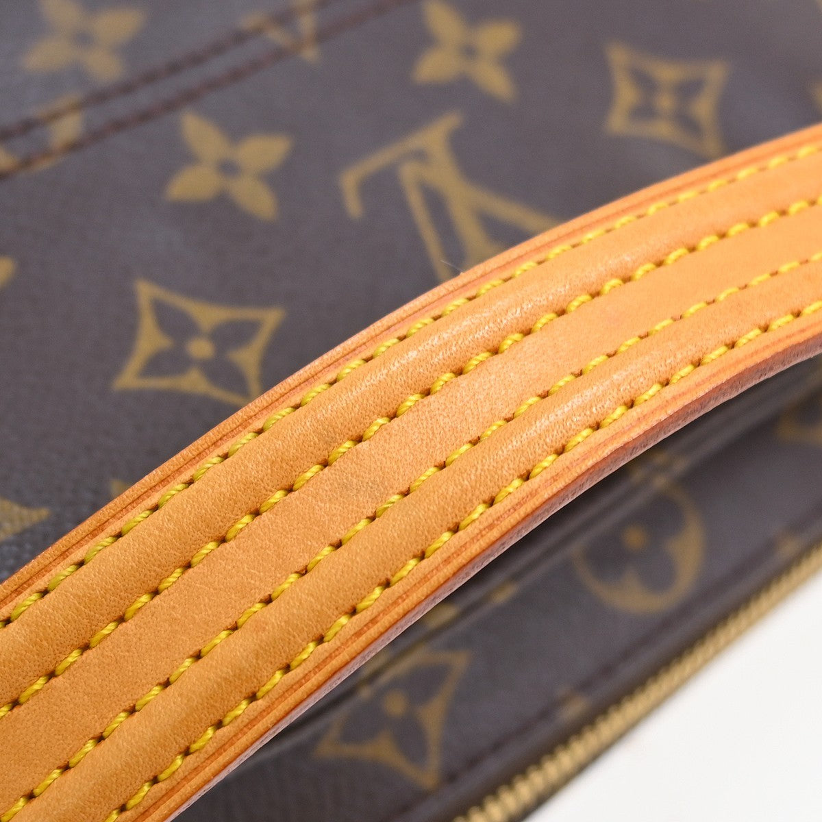 Louis Vuitton Viva Cité MM Vintage Shoulder Bag in Brown Monogram Canvas