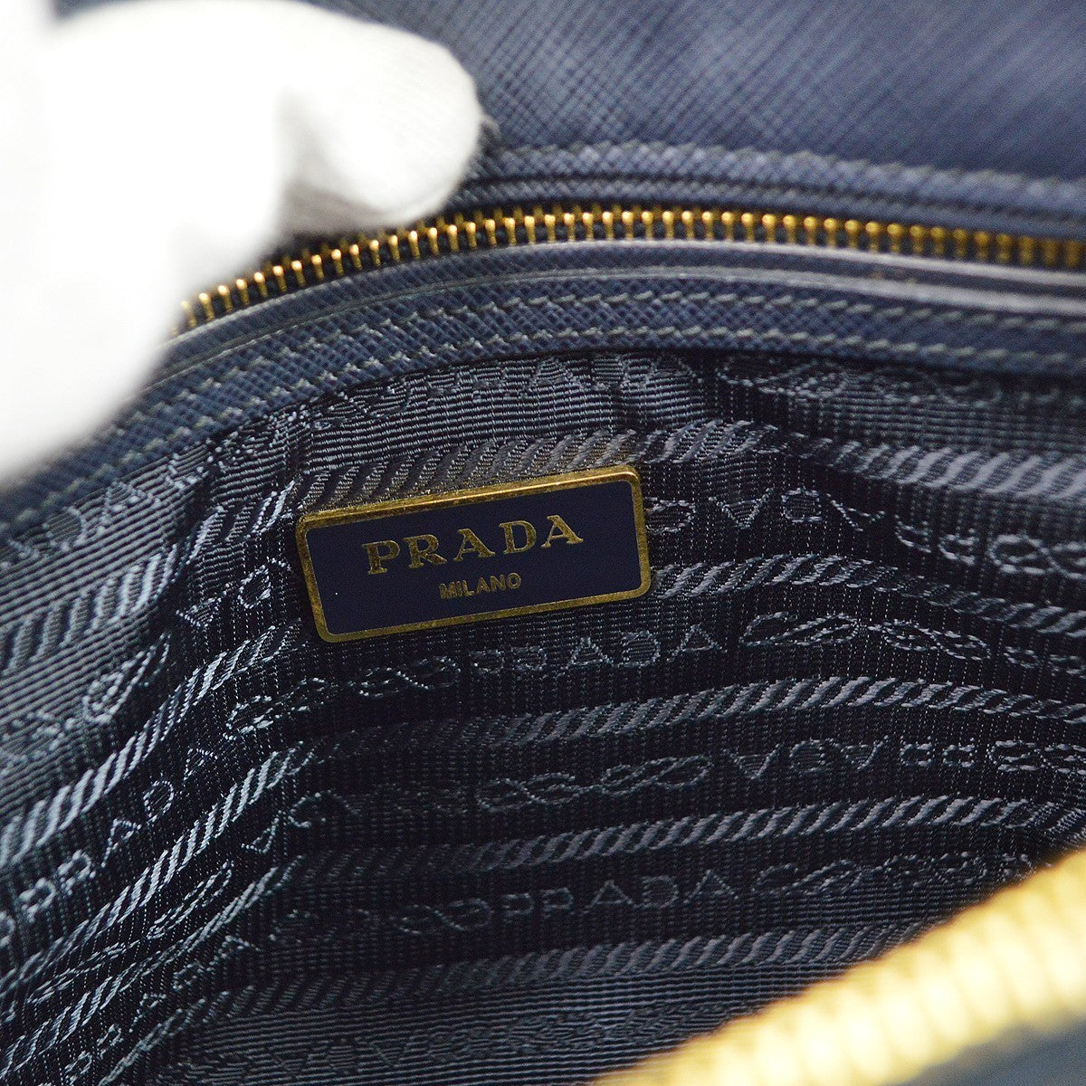 Prada Promenade Vintage Handbag in Navy Leather