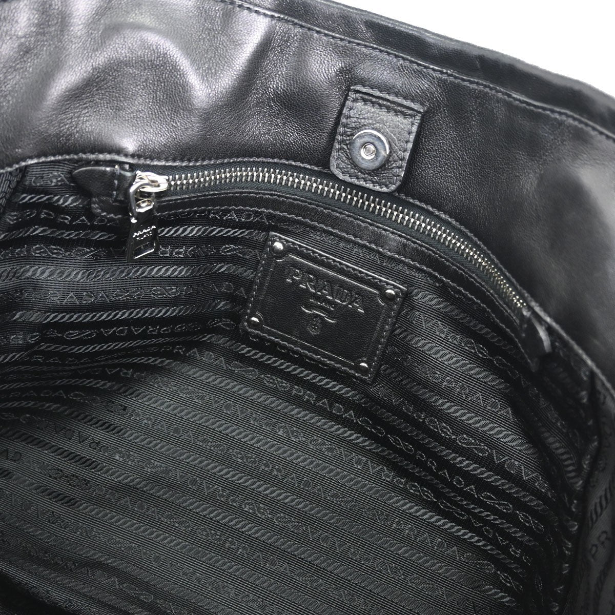 Prada Tessuto Chain Tote Vintage in Black Tessuto Nylon