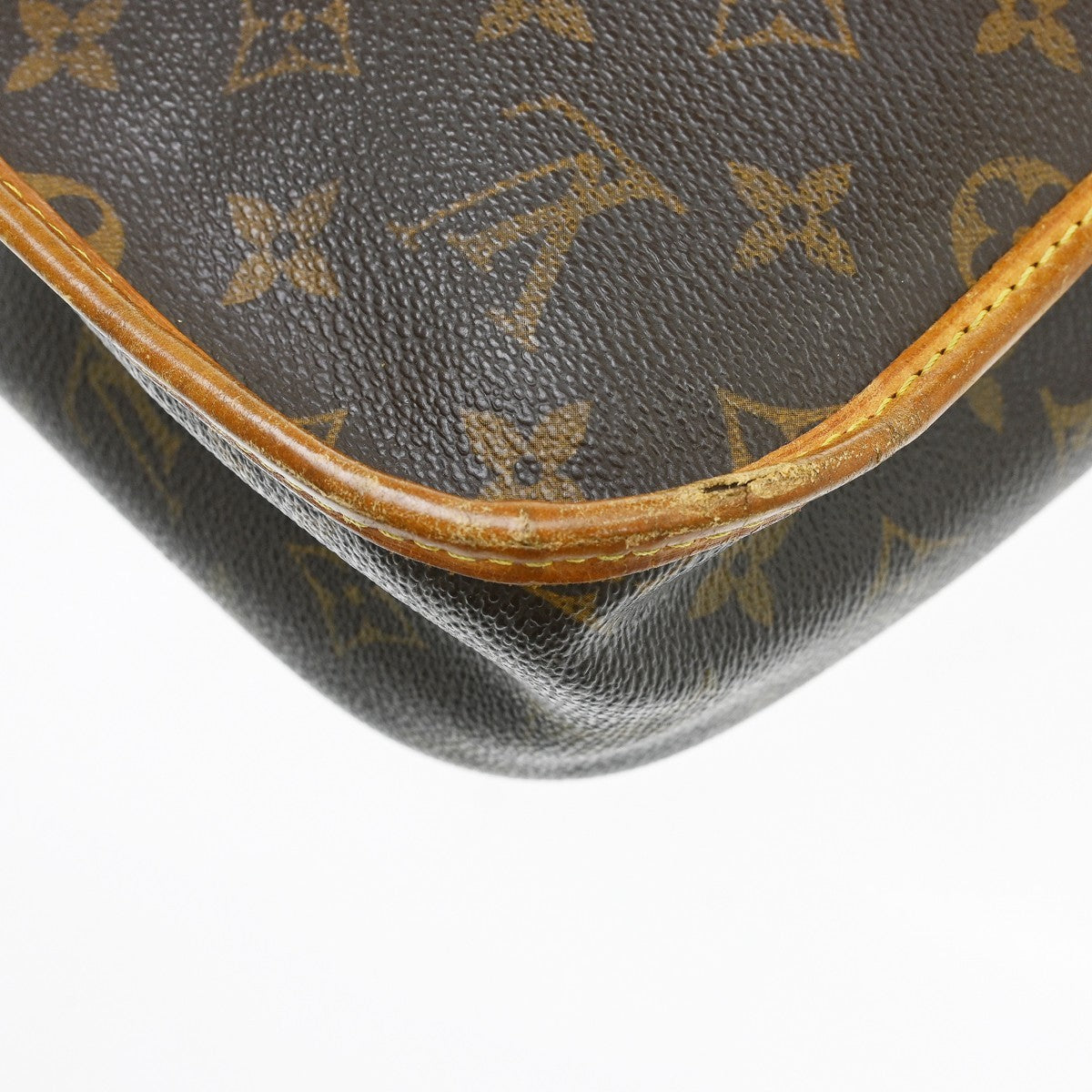 Louis Vuitton Messenger Bosphore PM Shoulder Bag