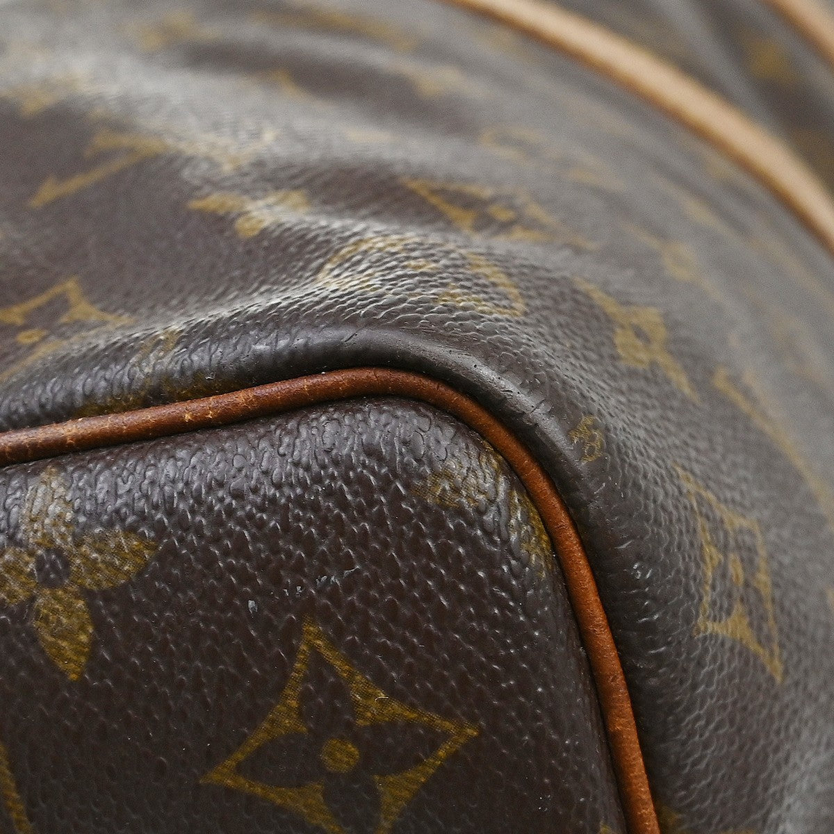 Louis Vuitton Keepall 50 Bandouliere Handbag