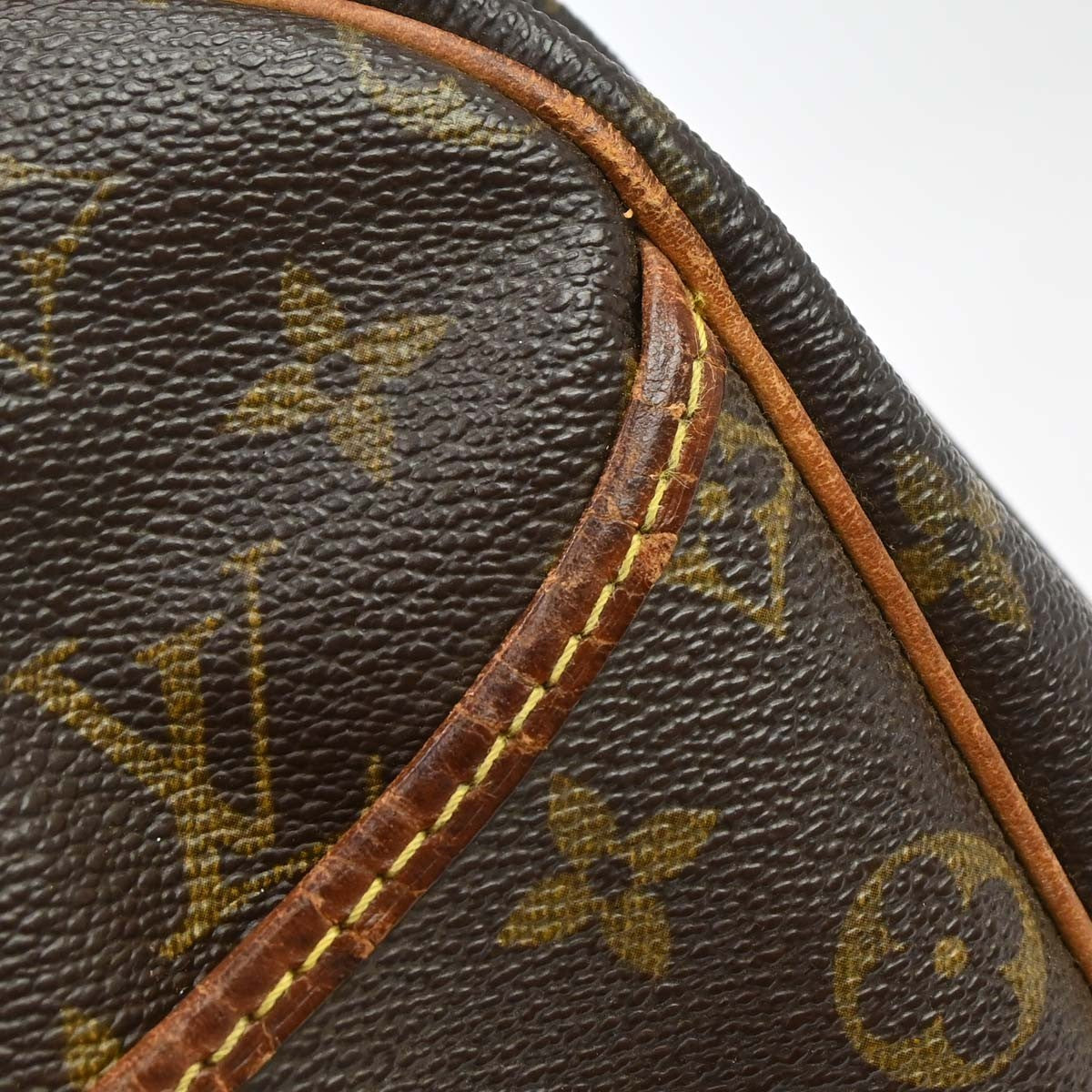 Louis Vuitton Deauville Bowling Vanity Handbag