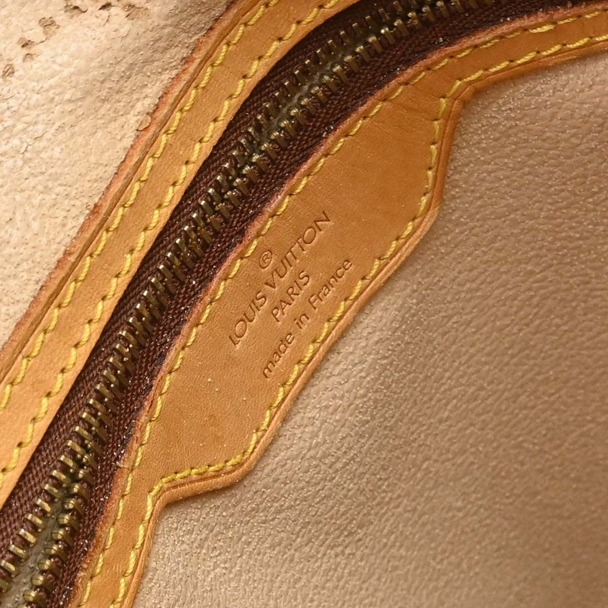 Louis Vuitton Monogram Bucket GM Tote Bag