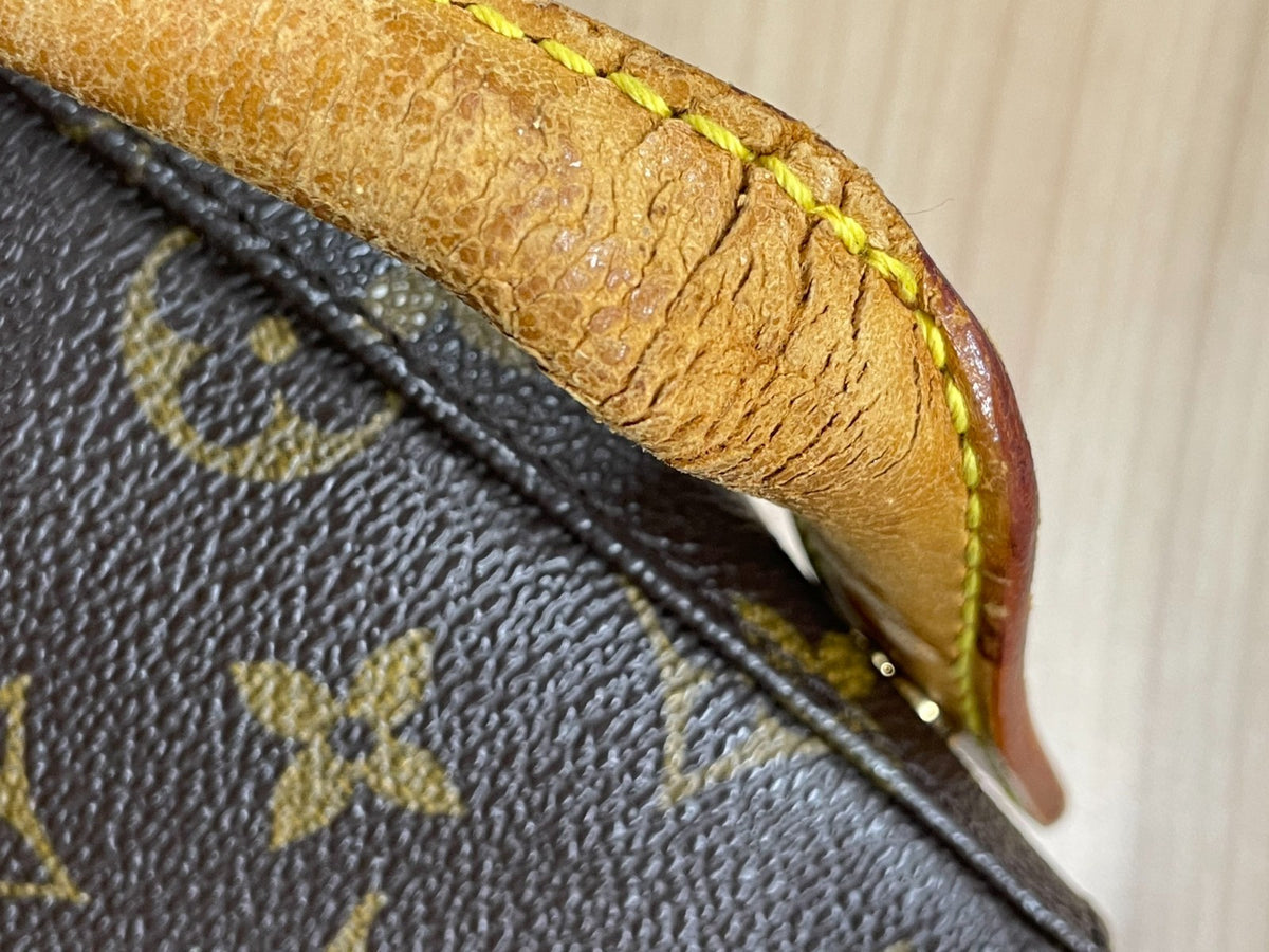 Louis Vuitton Looping MM Handbag