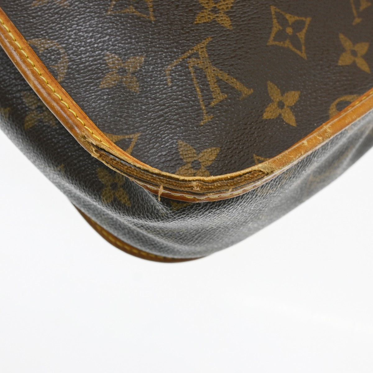 Louis Vuitton Messenger Bosphore PM Shoulder Bag