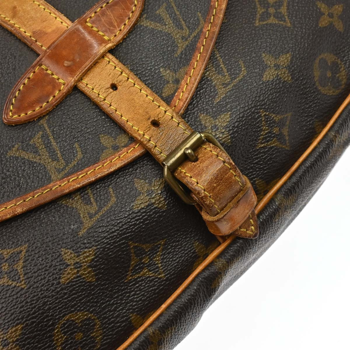Louis Vuitton Monogram Saumur 30 Messenger Bag
