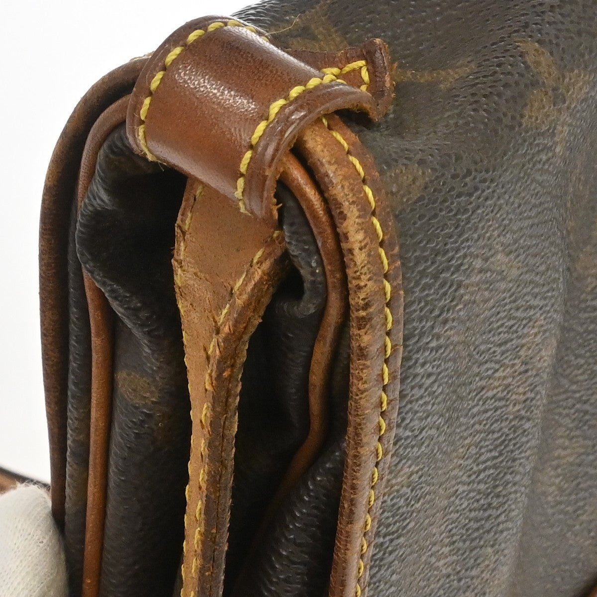 Louis Vuitton Monogram Saumur 30 Messenger Bag