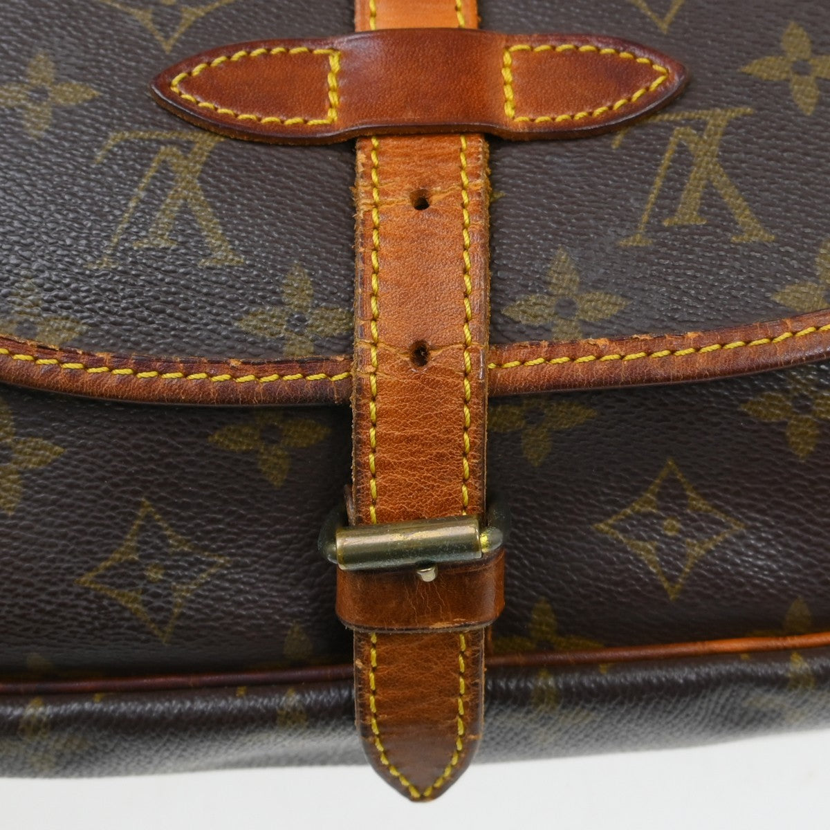 Louis Vuitton Monogram Saumur 30 Messenger Bag