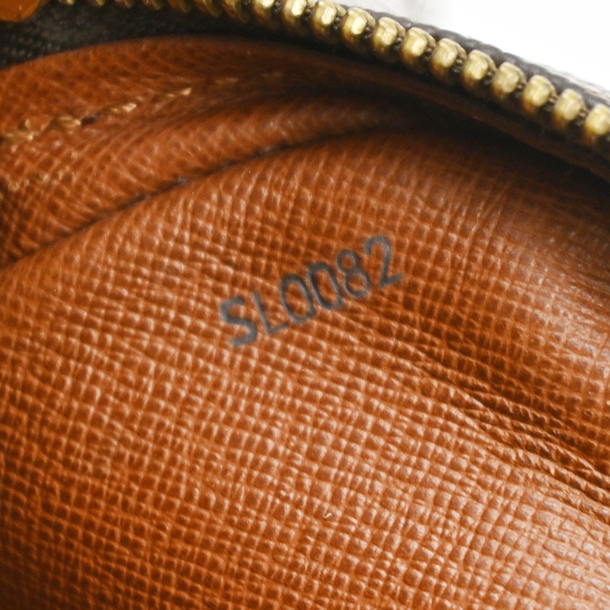 Louis Vuitton Marly Dragonne GM Clutch Bag Purse