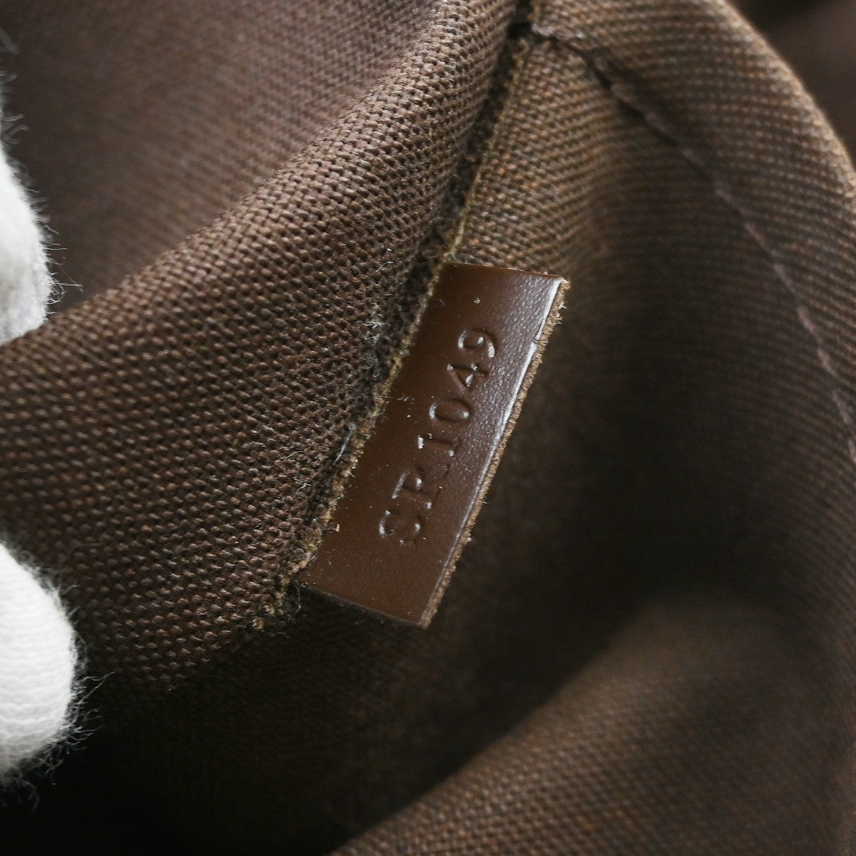 Louis Vuitton Damier Brooklyn MM Shoulder Bag