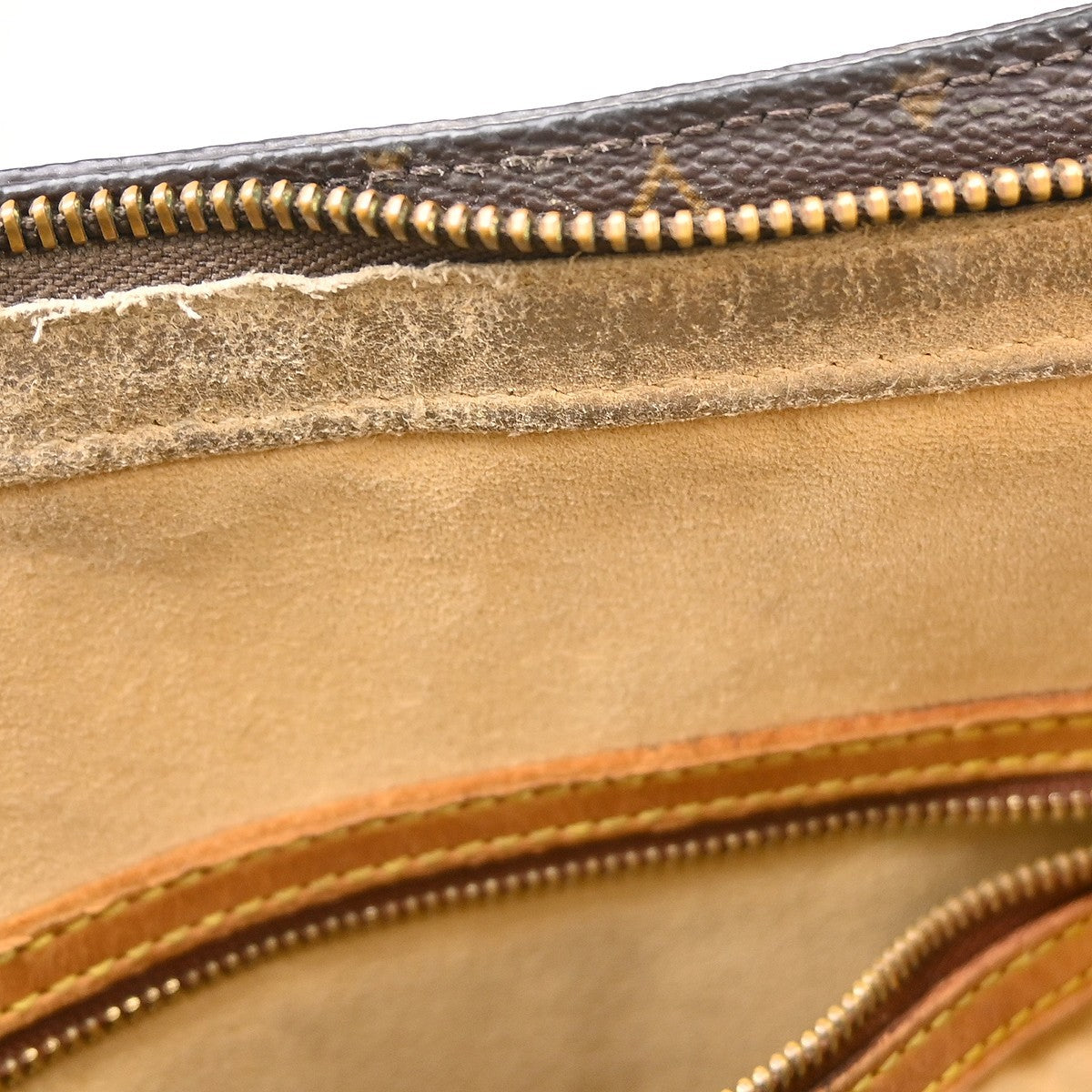 Louis Vuitton Looping GM Shoulder Bag Monogram