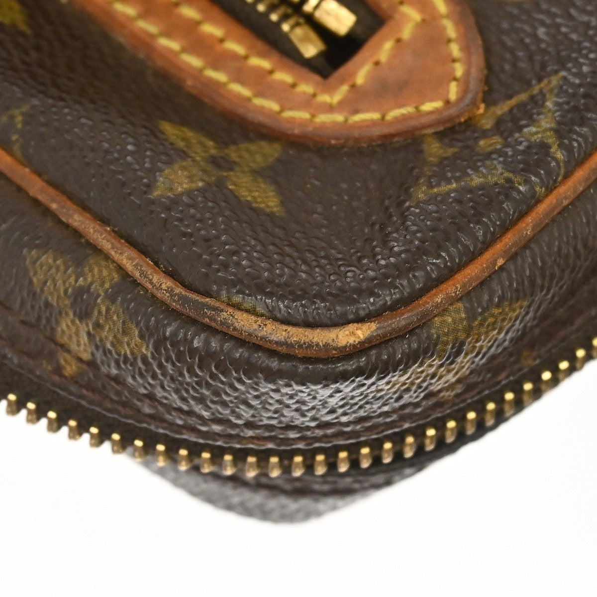 Louis Vuitton Marly Dragonne GM Clutch Bag Purse