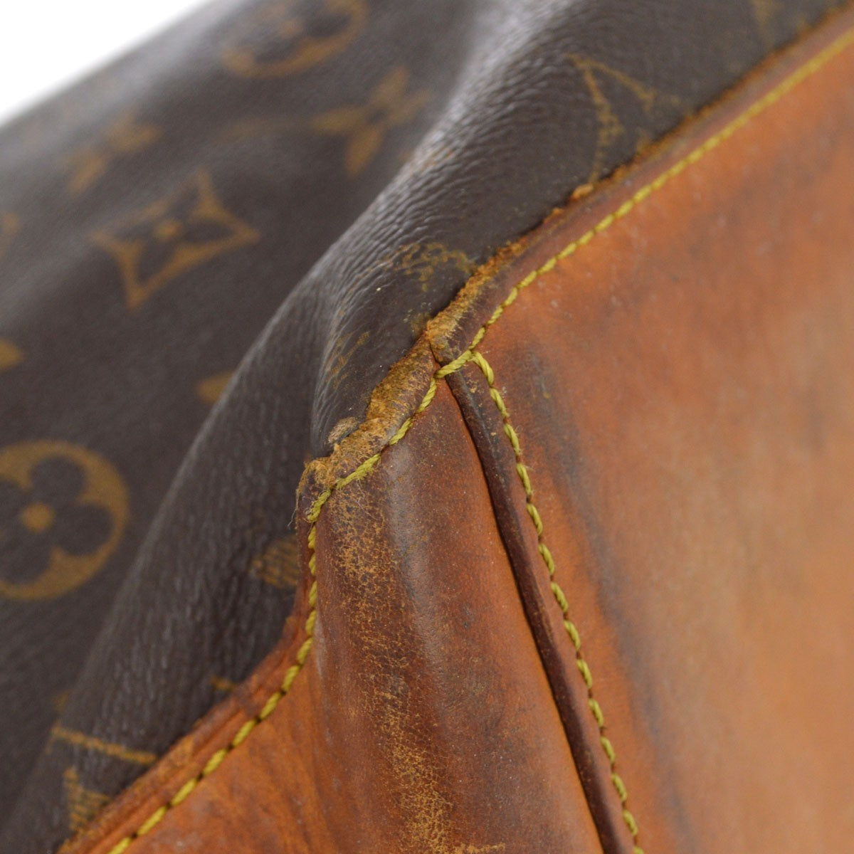Louis Vuitton Cabas Mezzo Hand Tote Bag Monogram
