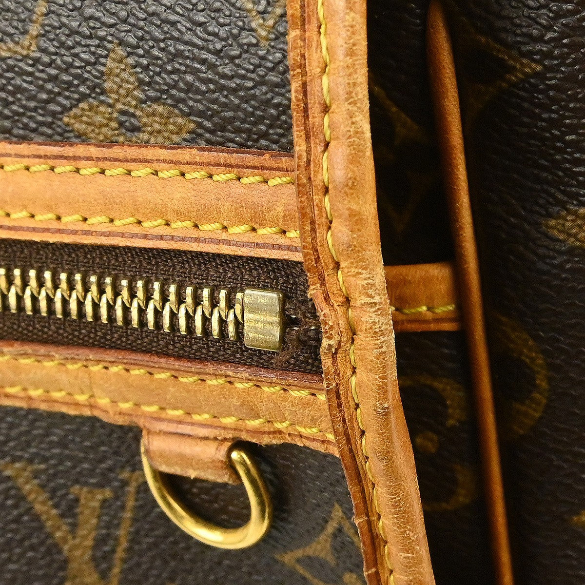 Louis Vuitton Messenger Bosphore GM Shoulder Bag