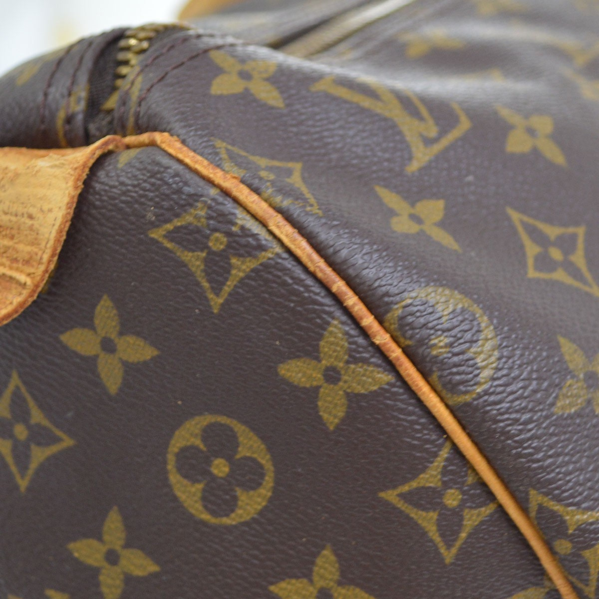 Louis Vuitton Keepall 55 Travel Handbag Monogram