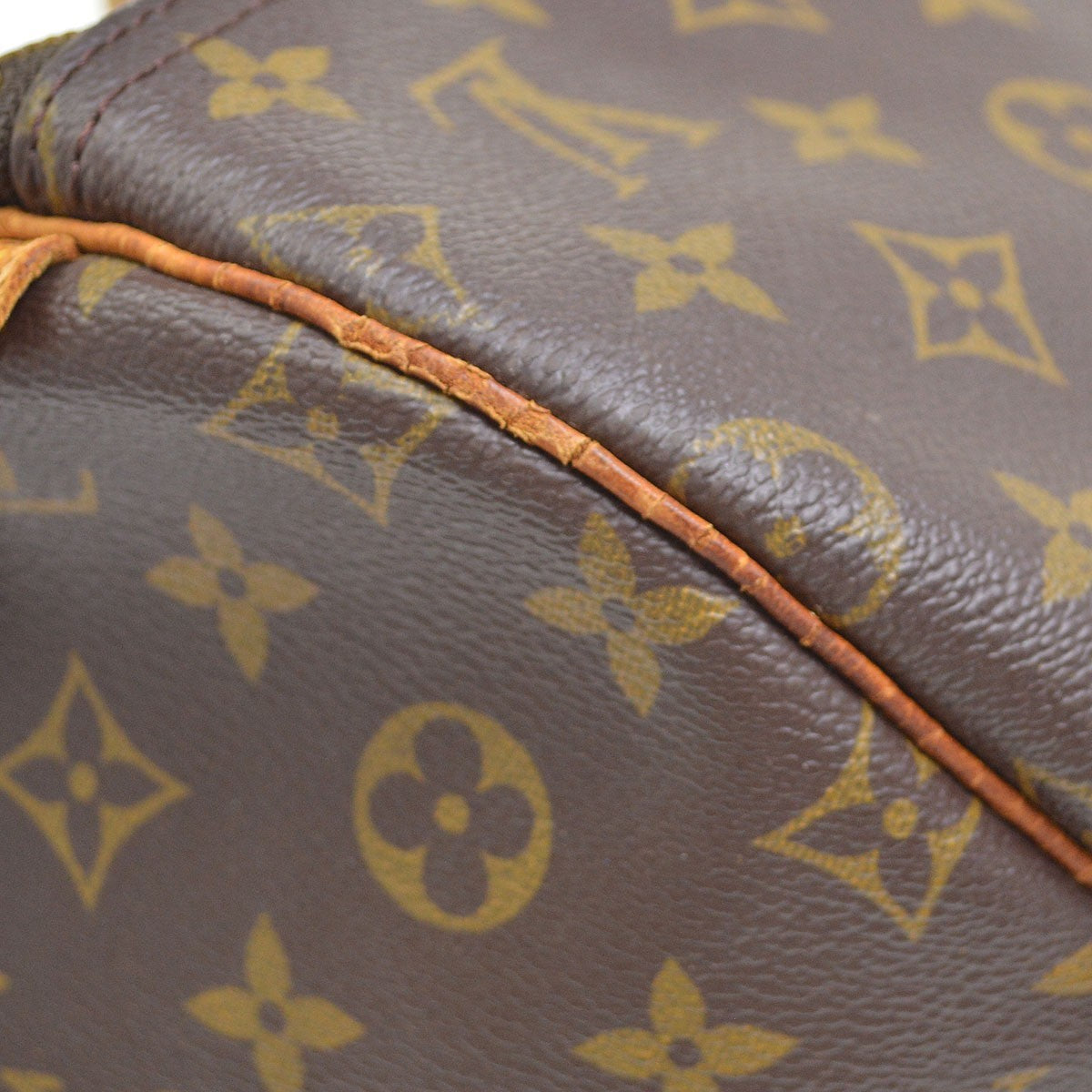 Louis Vuitton Keepall 55 Travel Handbag Monogram