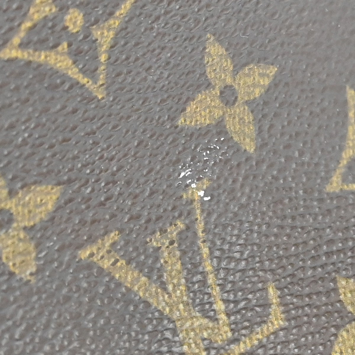 Louis Vuitton Trocadero 27 Crossbody Shoulder Bag