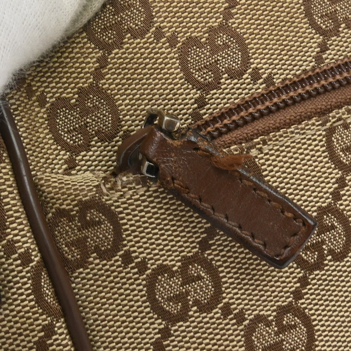 Gucci Beige Canvas GG Shoulder Bag