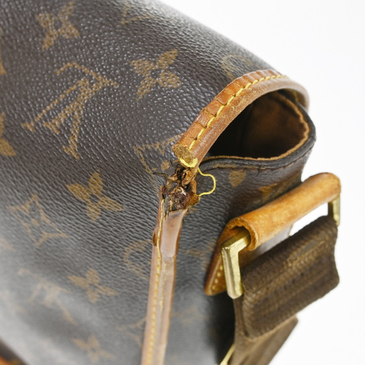 Louis Vuitton Messenger Bosphore PM Shoulder Bag