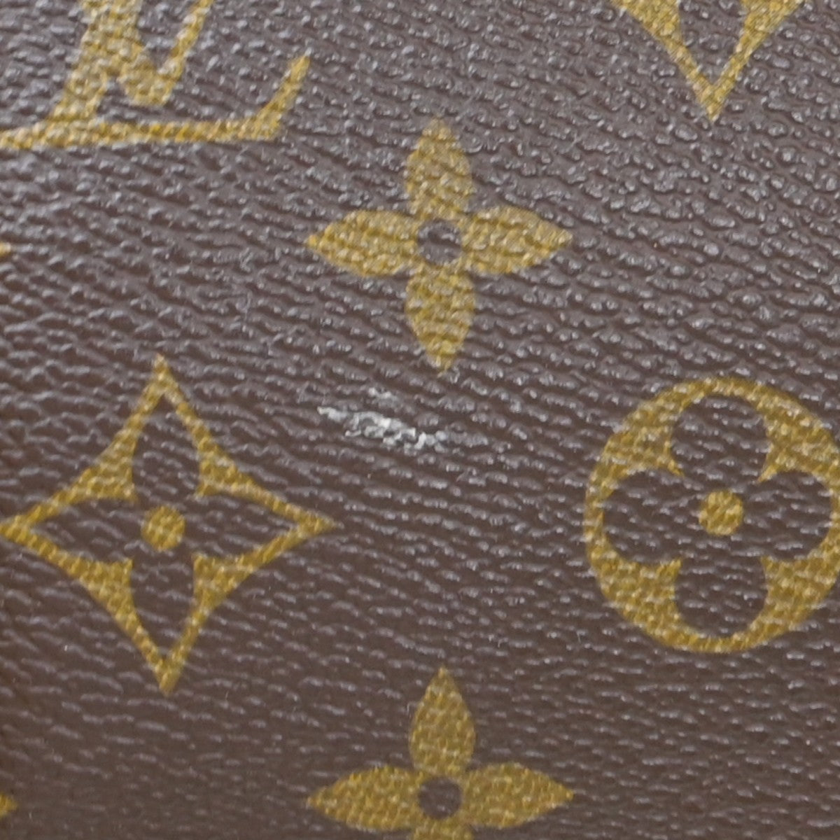 Louis Vuitton Keepall 50 Bandouliere Handbag