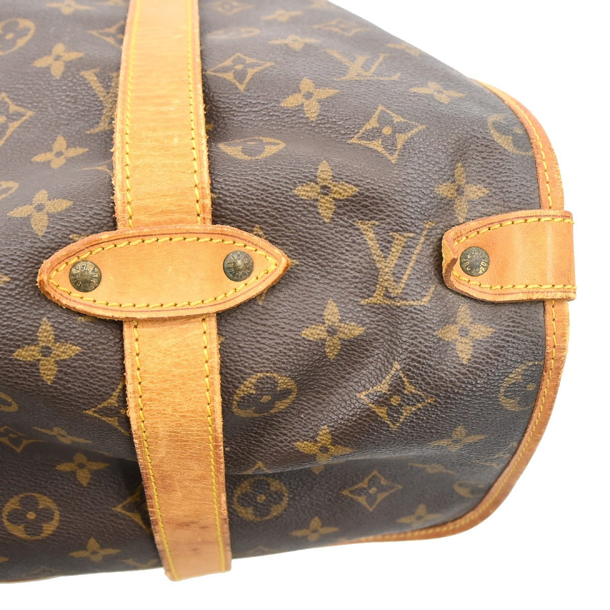 Louis Vuitton Monogram Saumur 43 Messenger Bag
