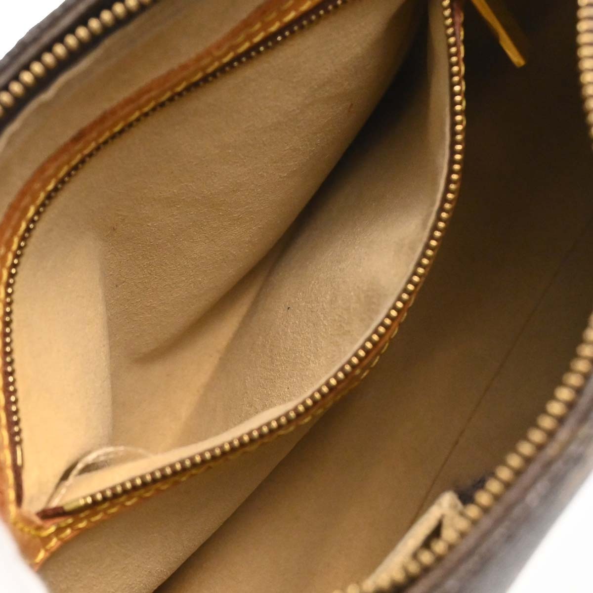 Louis Vuitton Looping MM Handbag