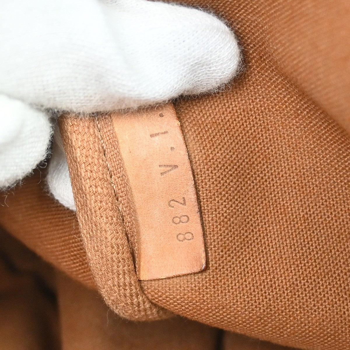 Louis Vuitton Monogram Saumur 43 Messenger Bag