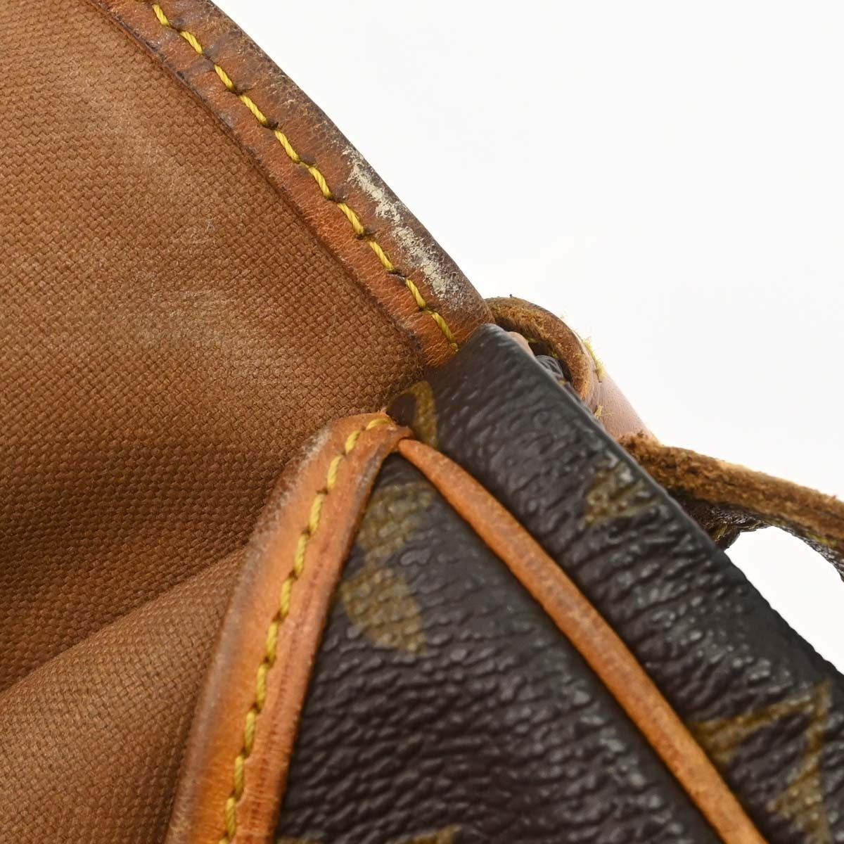 Louis Vuitton Monogram Saumur 30 Messenger Bag