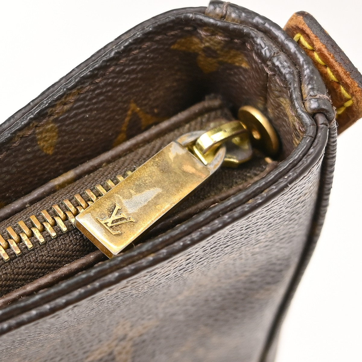 Louis Vuitton Looping GM Shoulder Bag Monogram