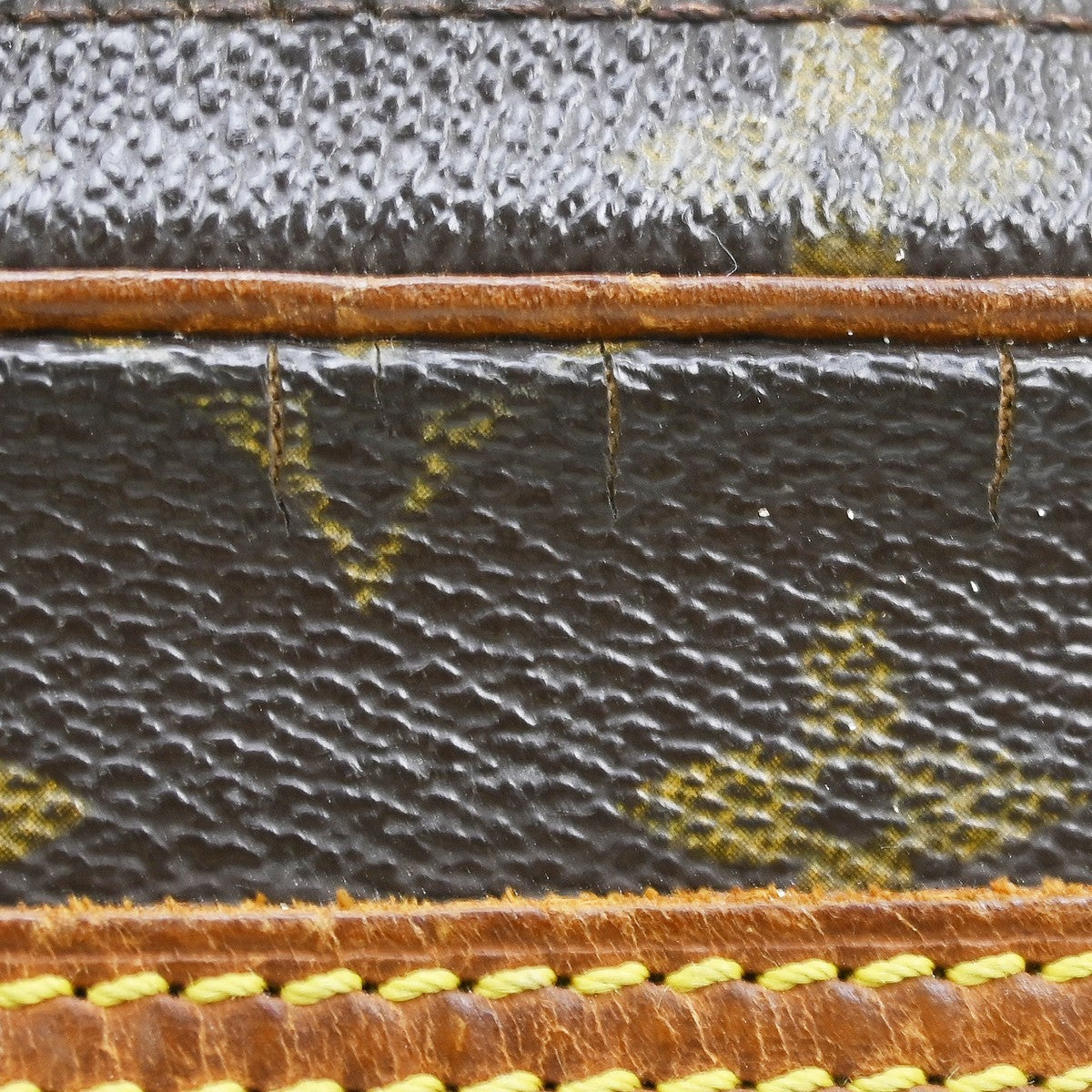 Louis Vuitton Marly Dragonne GM Clutch Bag Purse