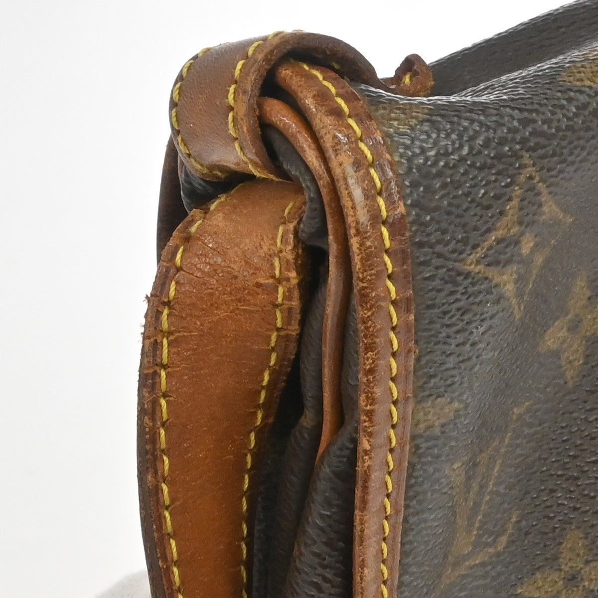 Louis Vuitton Monogram Saumur 30 Messenger Bag