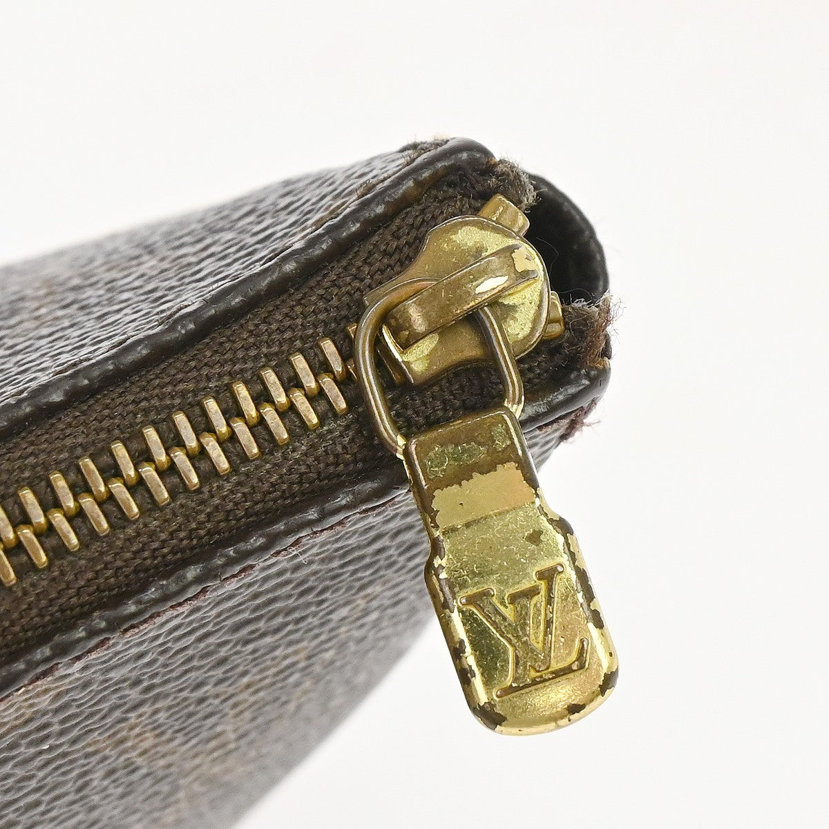 Louis Vuitton Pochette Accessoires Handbag