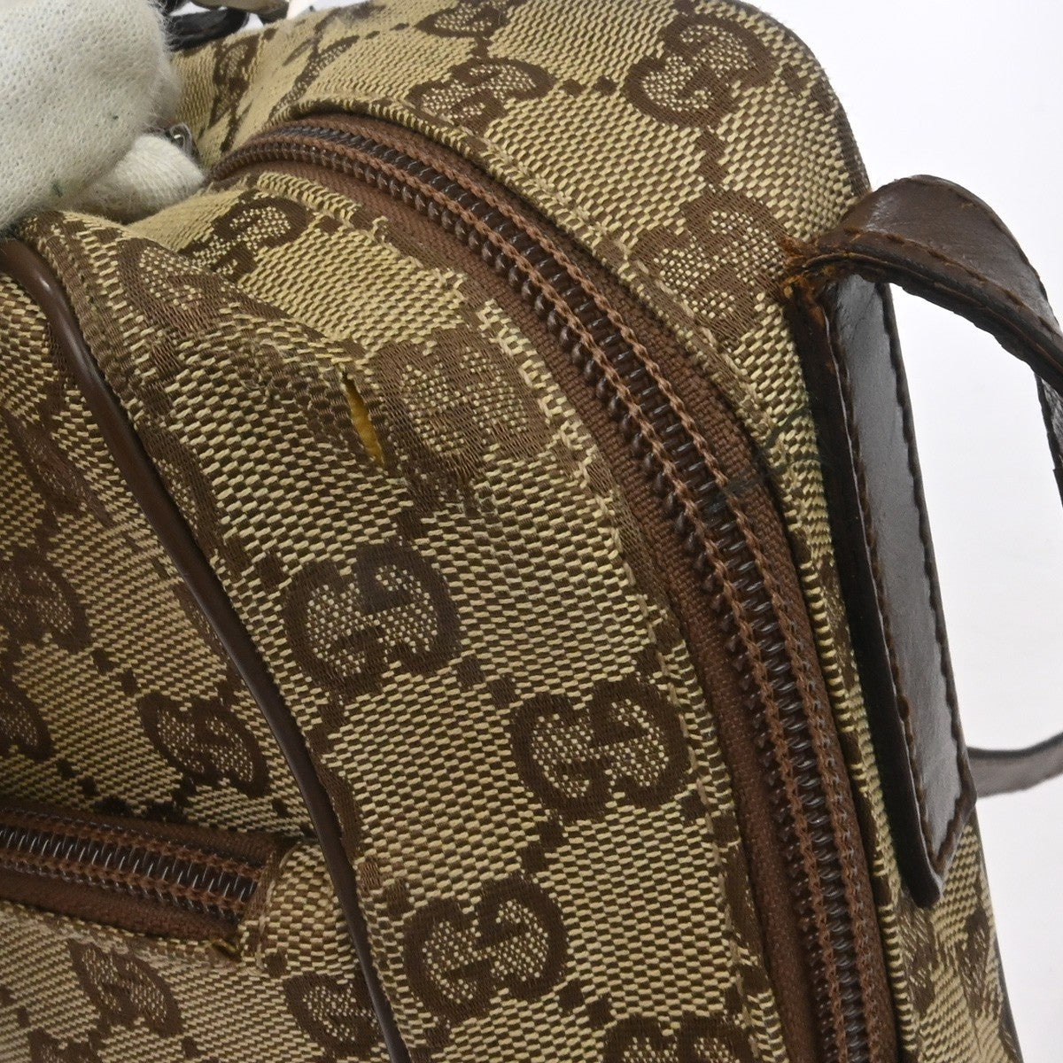 Gucci Beige Canvas GG Shoulder Bag