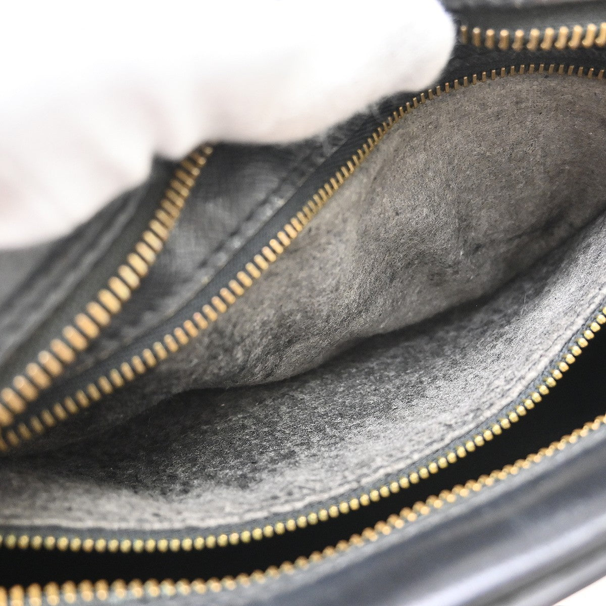 Louis Vuitton Epi Trocadero 27 Shoulder Bag Black