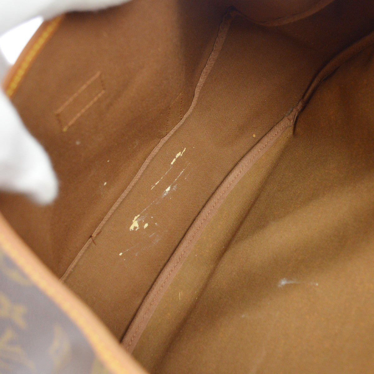 Louis Vuitton Monogram Saumur 43 Messenger Bag