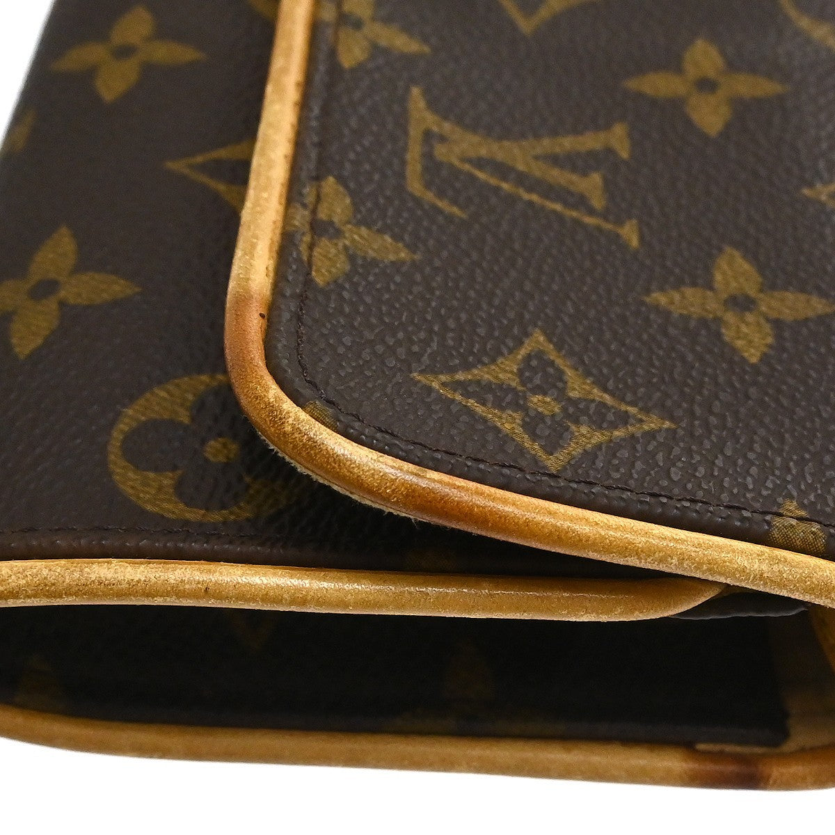 Louis Vuitton Pochette Twin PM Shoulder Bag