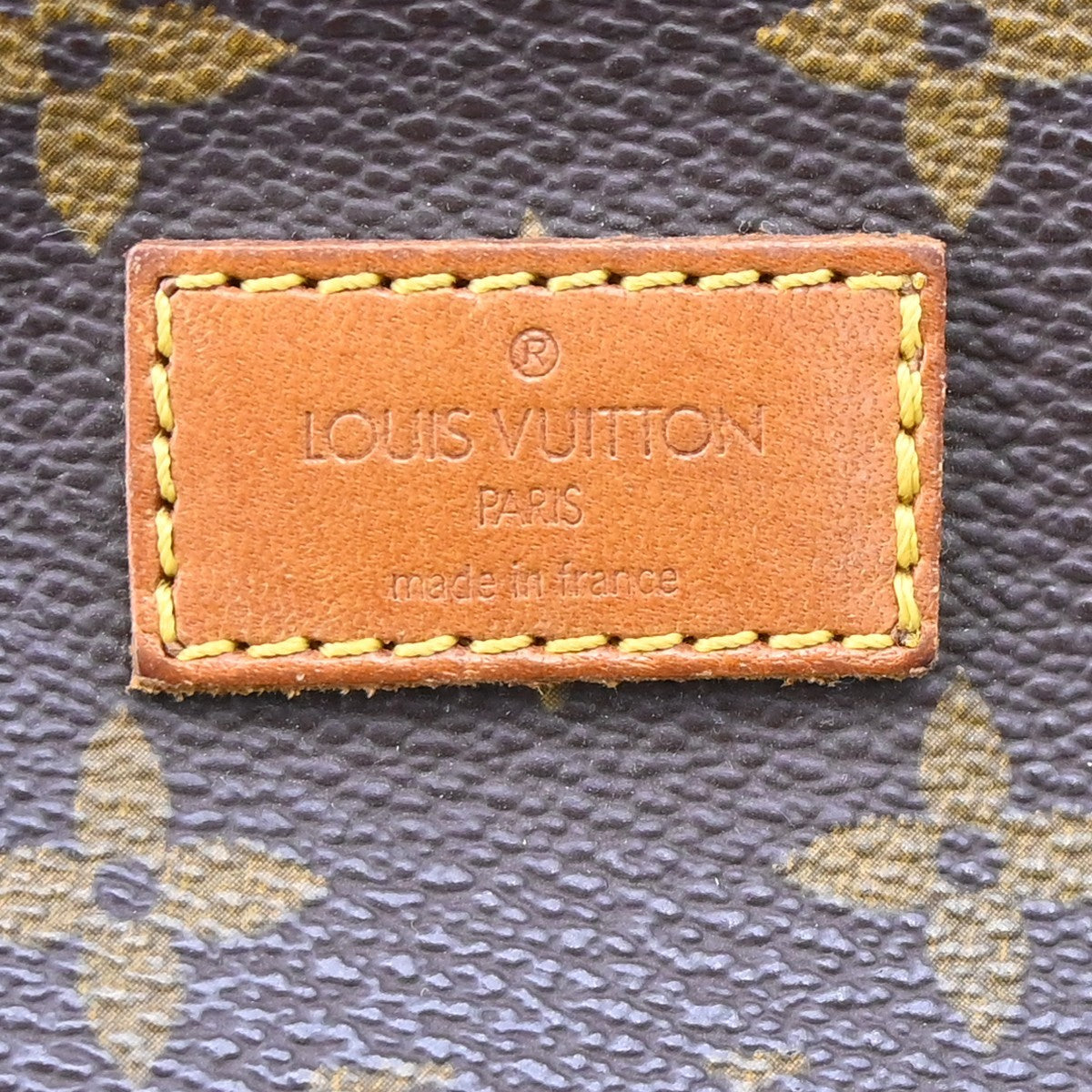Louis Vuitton Monogram Saumur 43 Messenger Bag