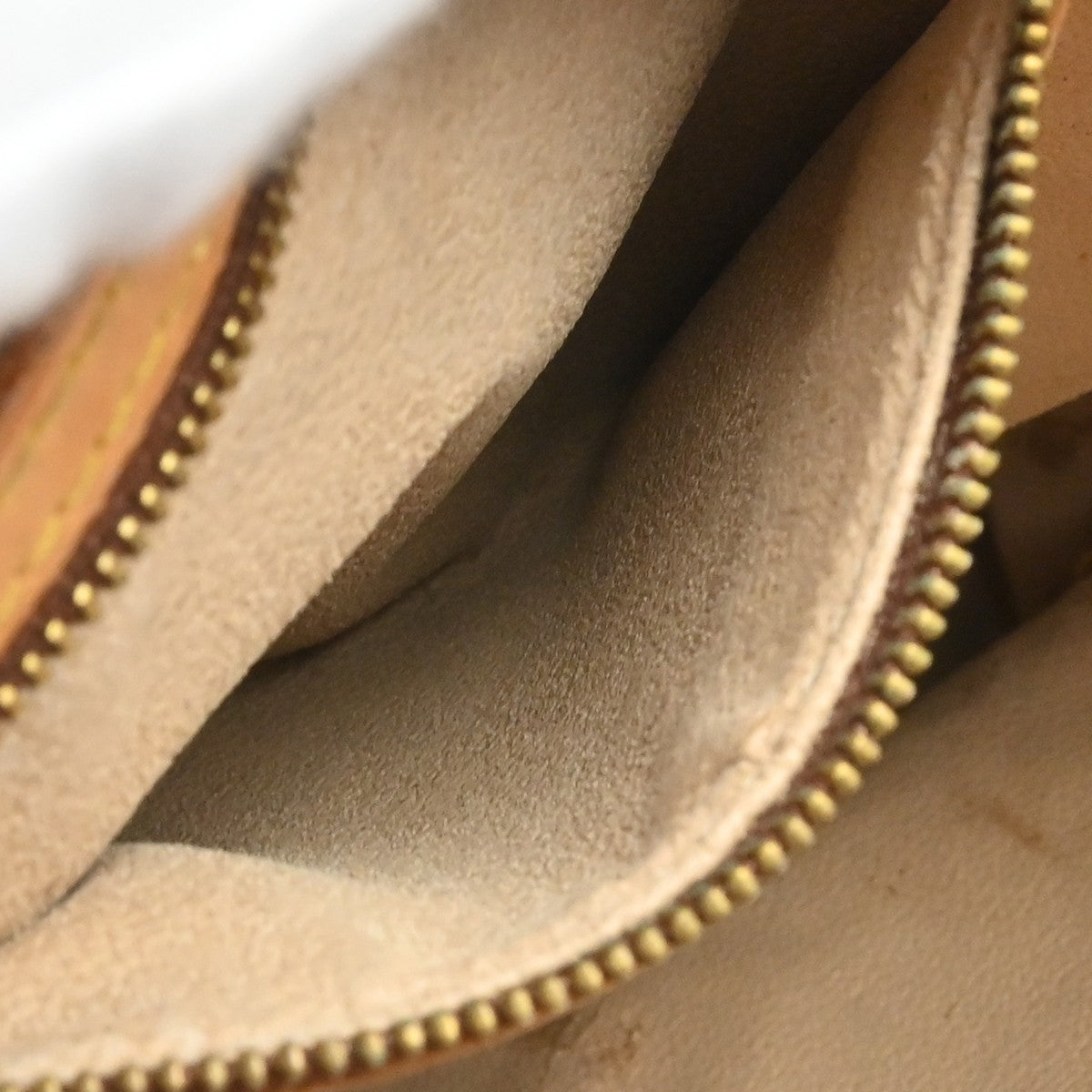 Louis Vuitton Monogram Bucket GM Tote Bag