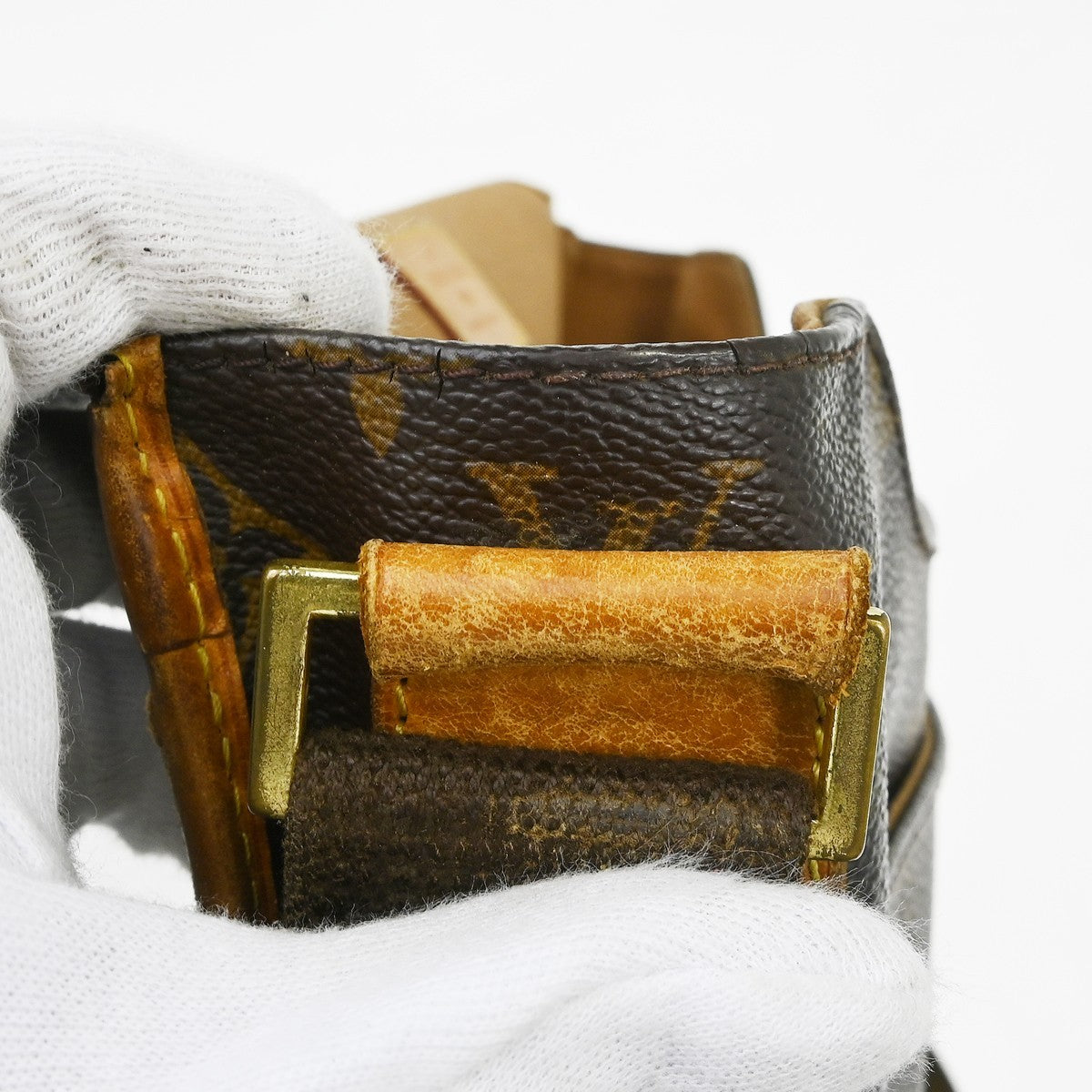 Louis Vuitton Messenger Bosphore PM Shoulder Bag