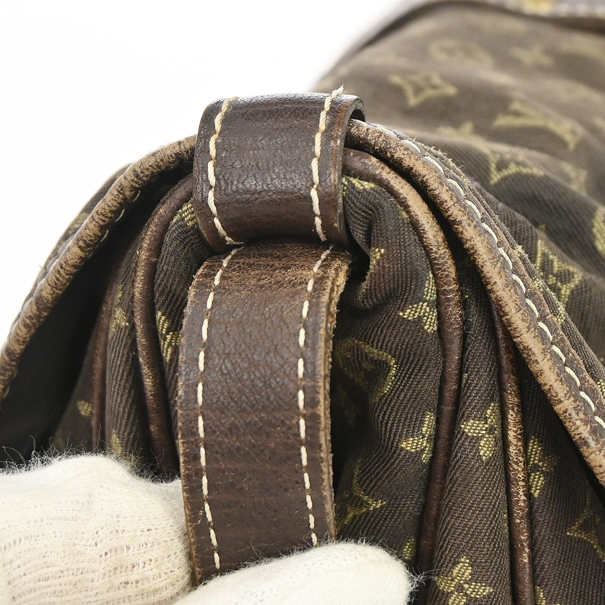 Louis Vuitton Mini Lin Saumur 30 Shoulder Bag