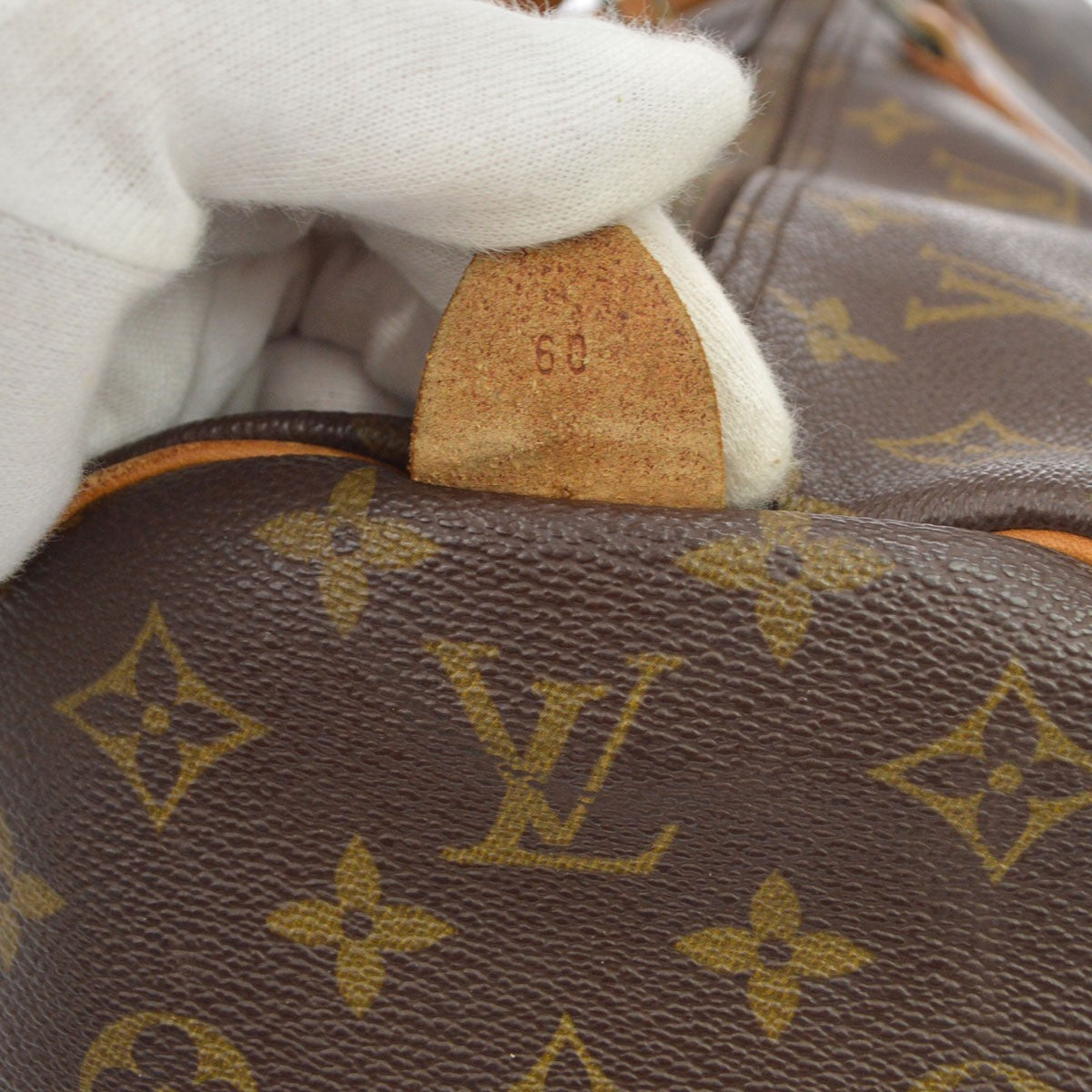 Louis Vuitton Keepall 60 Travel Handbag Monogram