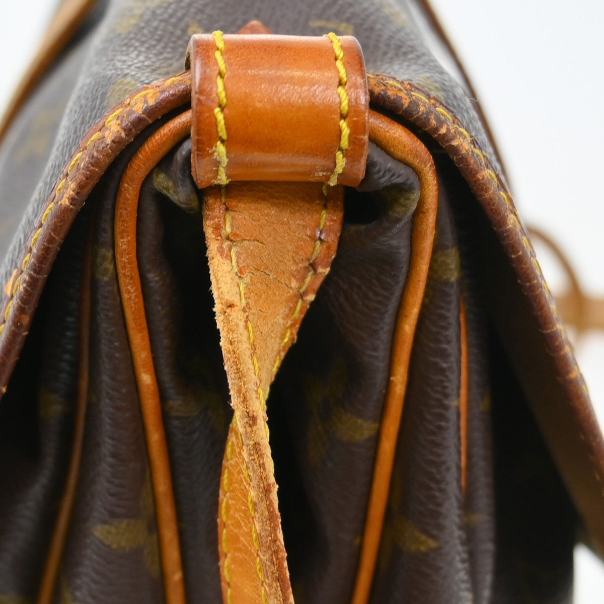 Louis Vuitton Monogram Saumur 30 Messenger Bag