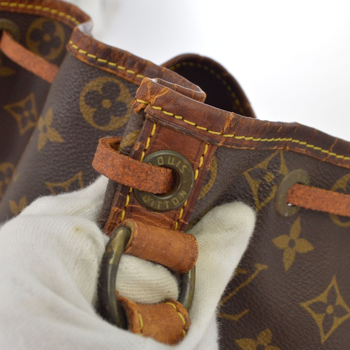 Louis Vuitton Noe Drawstring Shoulder Bag Monogram