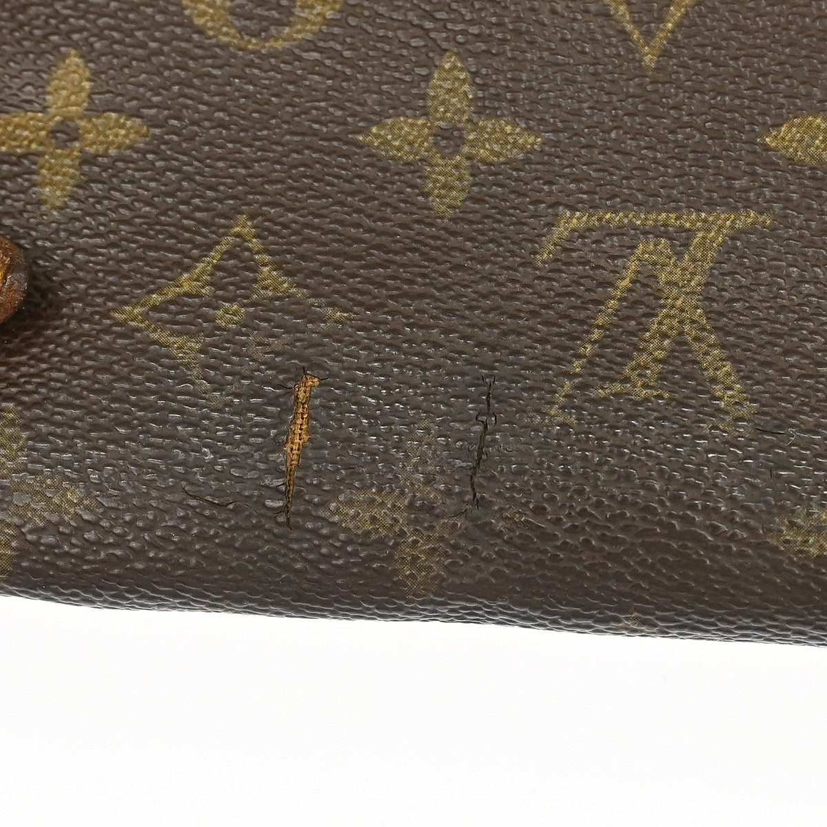 Louis Vuitton Monogram Saumur 43 Messenger Bag