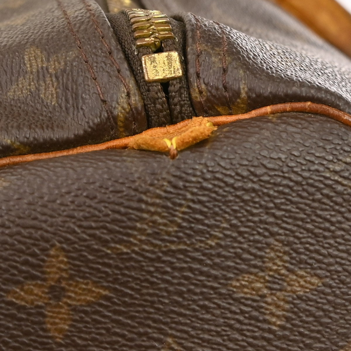 Louis Vuitton Keepall 55 Travel Handbag Monogram