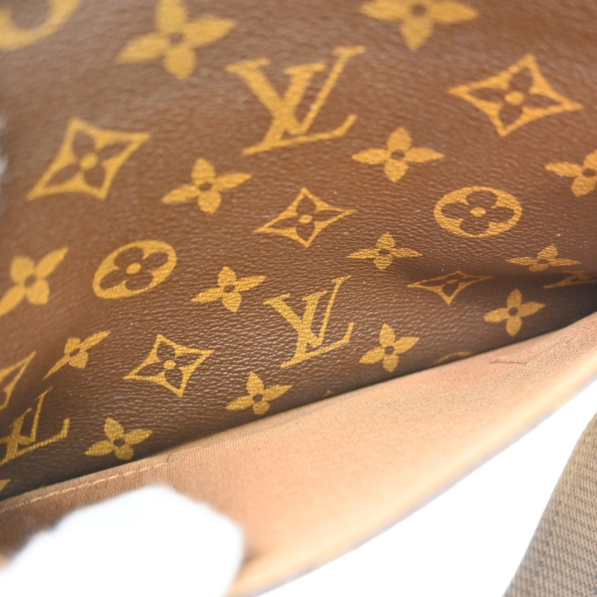 Louis Vuitton Messenger Bosphore PM Shoulder Bag