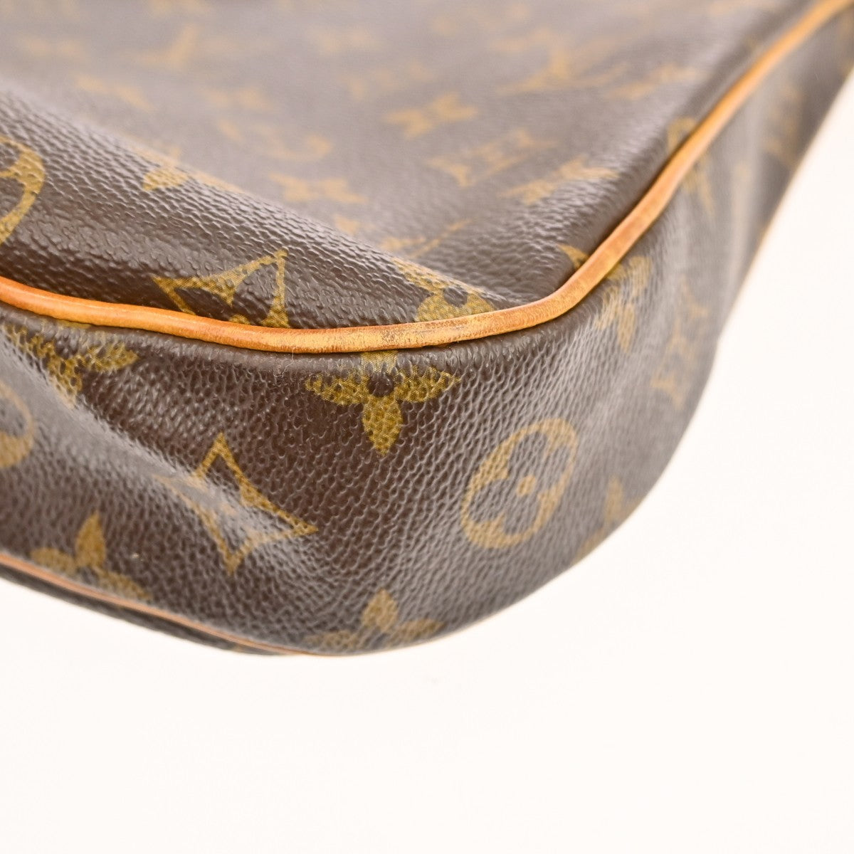 Louis Vuitton Odeon MM Crossbody Shoulder Bag