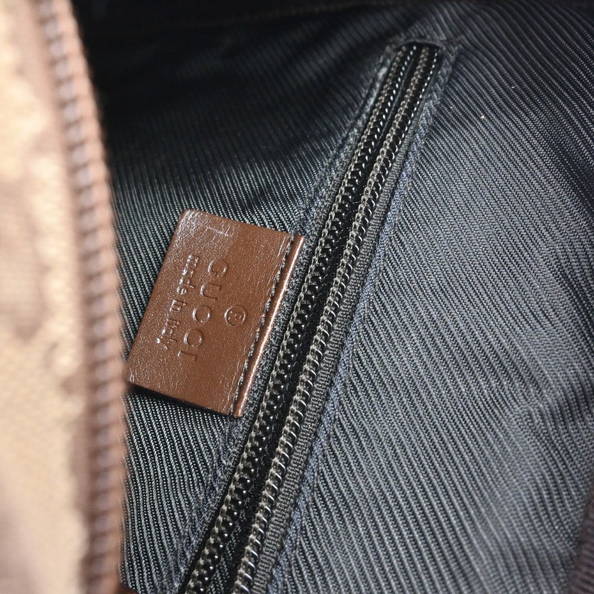 Gucci Beige Canvas GG Shoulder Bag