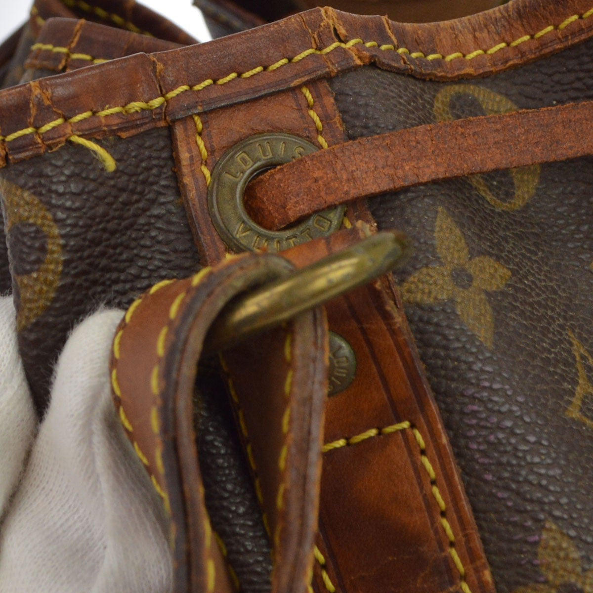 Louis Vuitton Noe Drawstring Shoulder Bag Monogram