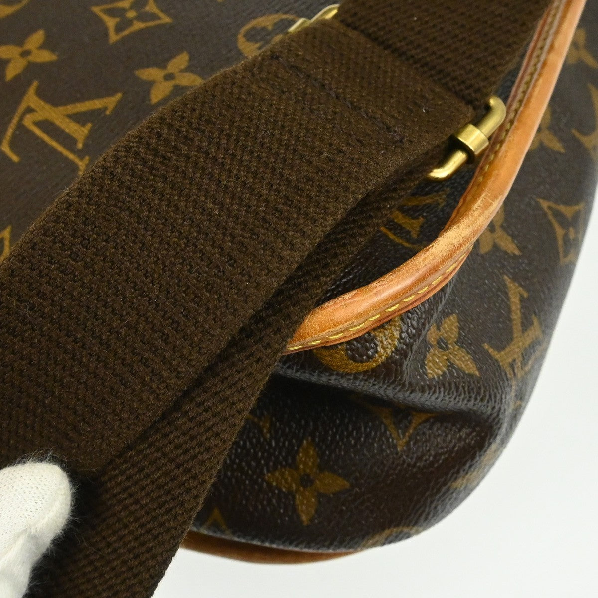 Louis Vuitton Messenger Bosphore GM Shoulder Bag